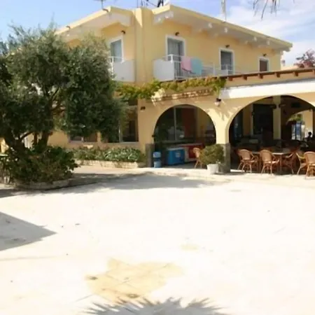 Lemon Grove And Aparthotel