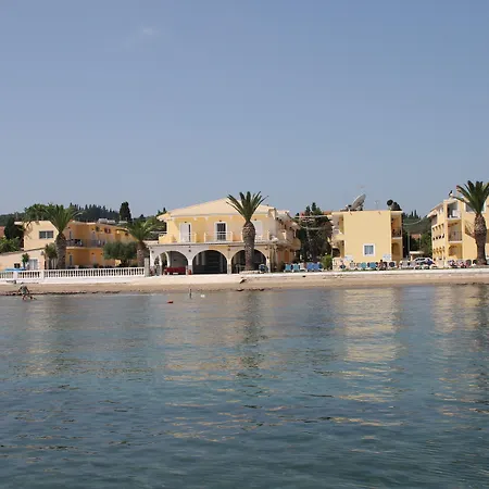 Lemon Grove And 2* Kávos