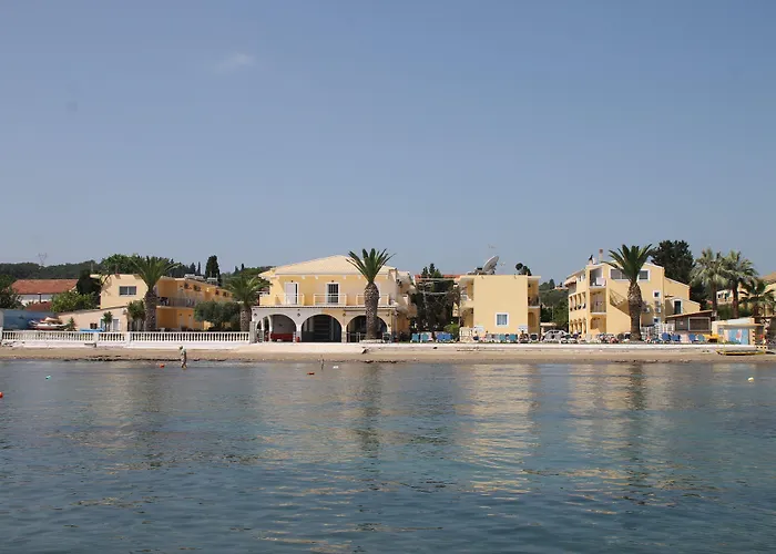 Lemon Grove And Апарт-отель Кавос