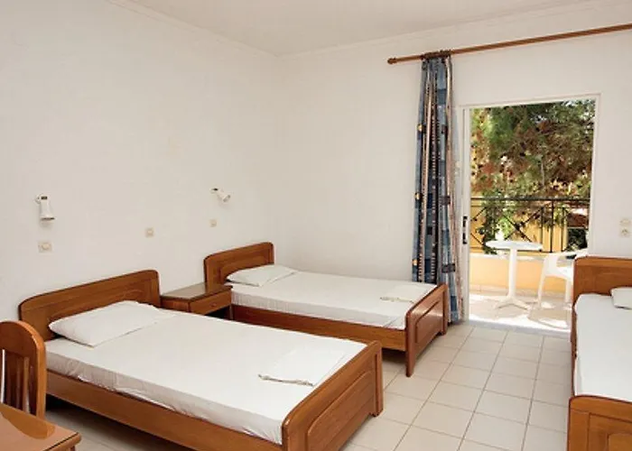 Lemon Grove And Апарт-отель 2*