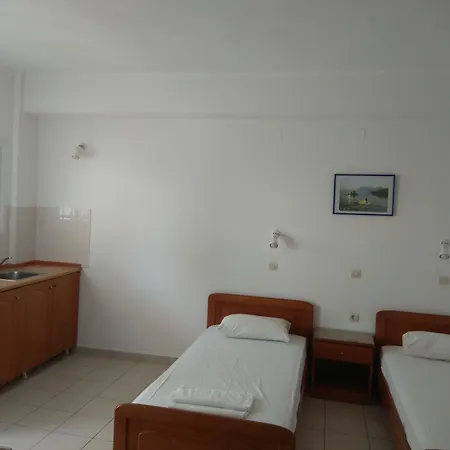 Lemon Grove And Kávos