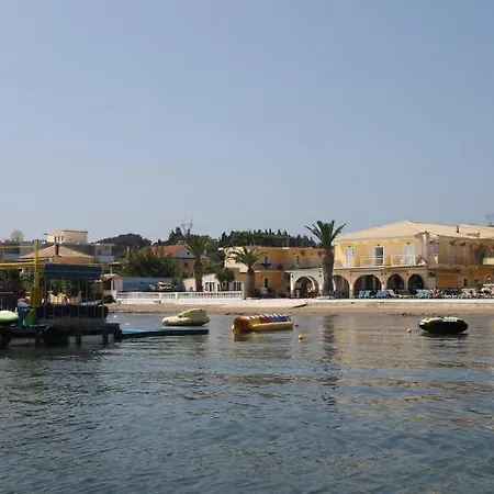 Lemon Grove And 2* Kávos