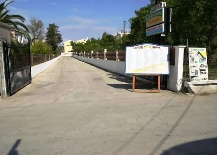 Lemon Grove And Apart Otel