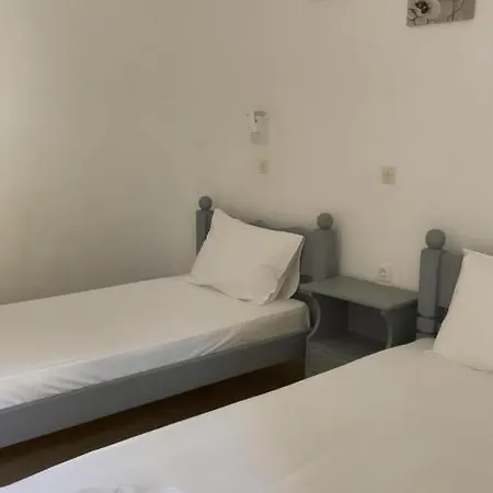 Lemon Grove And Apart Otel Kávos