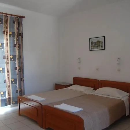 Lemon Grove And Apart Otel Kávos